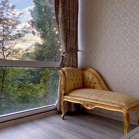 Downtown Studio - Ultra Central With Park View Бухарест Екстер'єр фото